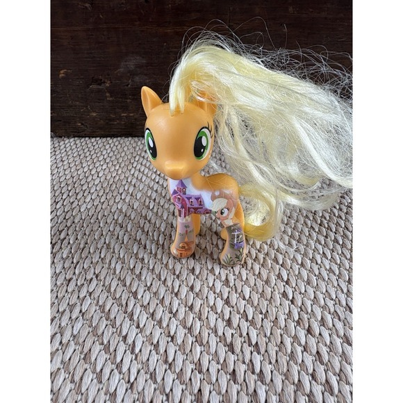 Hasbro Other - Hasbro My Little Pony G4 Apple Jack 3" Brushable Yellow Apples Applejack